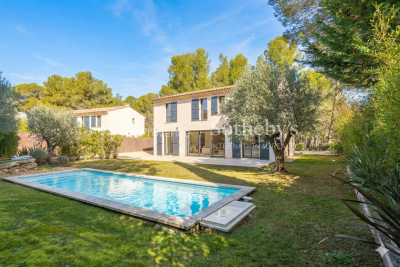 Maison &agrave; vendre &agrave; AIX-EN-PROVENCE  - 5 pi&egrave;ces - 173 m&sup2; 
