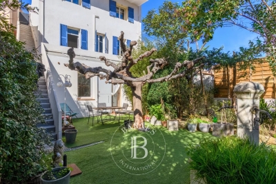 Maison &agrave; vendre &agrave; MARSEILLE 7EME  - 7 pi&egrave;ces - 183 m&sup2; 