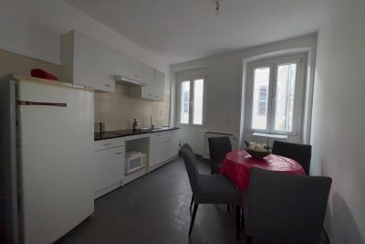 Appartement &agrave; louer &agrave; MONTÉLIMAR  - 2 pi&egrave;ces - 47 m&sup2; 