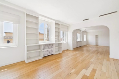Apartment for sale in NICE  - 6 rooms - 190 m&sup2; 