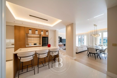 Appartement &agrave; vendre &agrave; CANNES  - 4 pi&egrave;ces - 145 m&sup2; 