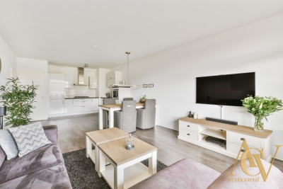 Appartement &agrave; vendre &agrave; LA LONDE-LES-MAURES  - 1 pi&egrave;ces - 32 m&sup2; 