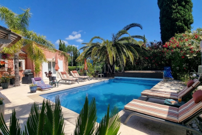 Maison &agrave; vendre &agrave; FRÉJUS  - 6 pi&egrave;ces - 265 m&sup2; 