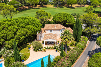 Maison &agrave; vendre &agrave; ST-RAPHAËL  - 5 pi&egrave;ces - 154 m&sup2; 