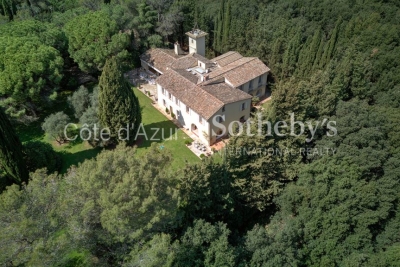 House for sale in AURIBEAU-SUR-SIAGNE  - 17 rooms - 1000 m&sup2; 