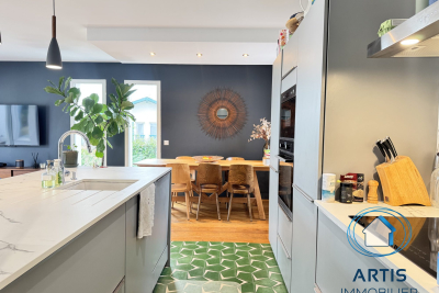 Maison &agrave; vendre &agrave; ST-PEE-SUR-NIVELLE  - 4 pi&egrave;ces - 105 m&sup2; 