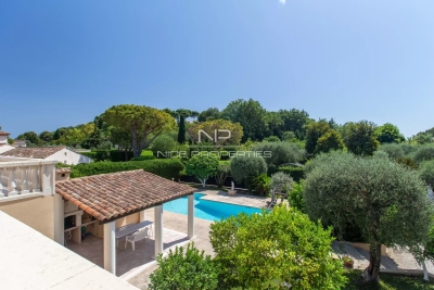 House for sale in VILLEFRANCHE-SUR-MER Port - 8 rooms - 350 m&sup2; 