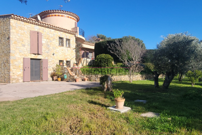 Maison &agrave; vendre &agrave; OLLIOULES  - 6 pi&egrave;ces - 170 m&sup2; 