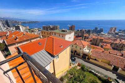 Apartment for sale in BEAUSOLEIL  - 3 rooms - 95 m&sup2; 