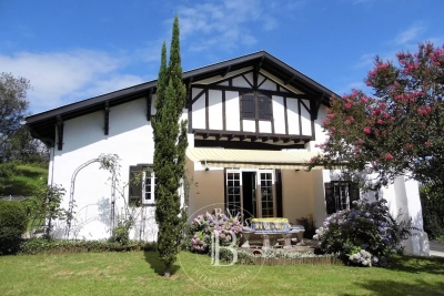 Maison &agrave; vendre &agrave; DAX  - 6 pi&egrave;ces - 246 m&sup2; 