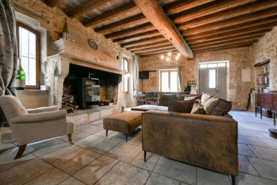 Maison &agrave; vendre &agrave; UZÈS  - 9 pi&egrave;ces - 190 m&sup2; 