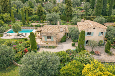 Maison &agrave; vendre &agrave; immobilier OPIO  - 8 pi&egrave;ces - 200 m&sup2; 