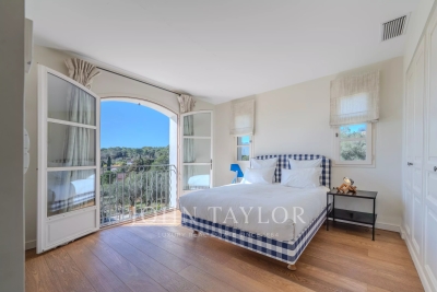 Villa à Mougins &agrave; louer à partir de 19 500 € / semaine, Photo 14