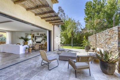 Villa à Saint-Tropez &agrave; louer à partir de 23 000 € / semaine, Photo 4