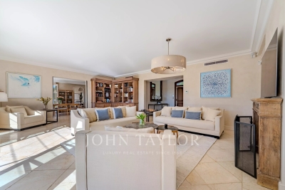 Villa à Mougins &agrave; louer à partir de 19 500 € / semaine, Photo 5