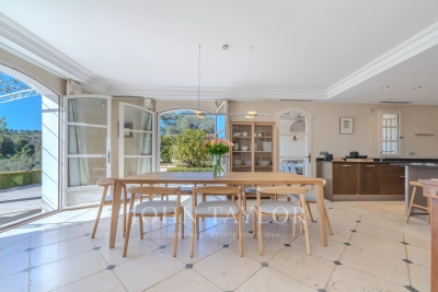 Villa à Mougins &agrave; louer à partir de 19 500 € / semaine, Photo 7