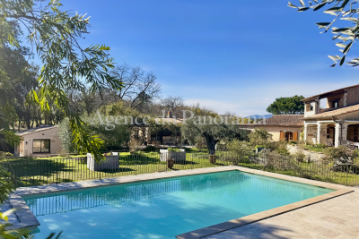 Maison &agrave; vendre &agrave; LE TIGNET  - 7 pi&egrave;ces - 256 m&sup2; 