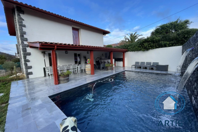 Maison &agrave; vendre &agrave; ST-PEE-SUR-NIVELLE  - 6 pi&egrave;ces - 140 m&sup2; 