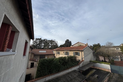 Appartement &agrave; louer &agrave; LA TOUR-DE-SALVAGNY  - 3 pi&egrave;ces - 51 m&sup2; 