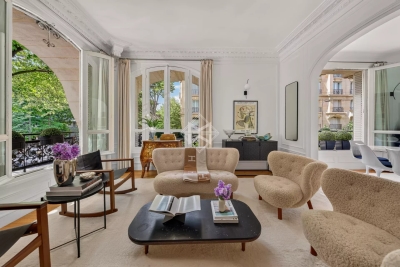 Appartement &agrave; vendre &agrave; PARIS 7EME  - 6 pi&egrave;ces - 124 m&sup2; 