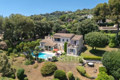 House for sale in ST-PAUL-DE-VENCE Plan - 6 rooms - 232 m&sup2; 