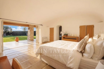 Villa in Roquefort-les-Pins for rental from 13 000 € / week, Photo 8