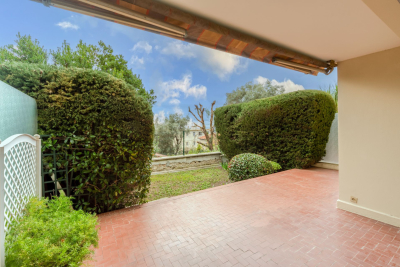 Apartment for sale in NICE  - 2 rooms - 61 m&sup2; 