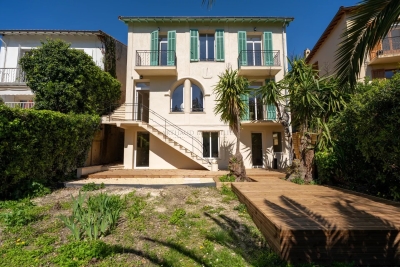 Maison &agrave; vendre &agrave; CANNES  - 7 pi&egrave;ces - 192 m&sup2; 