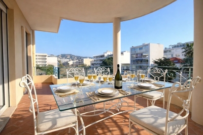 Apartment for sale in CANNES  - 3 rooms - 95 m&sup2; 