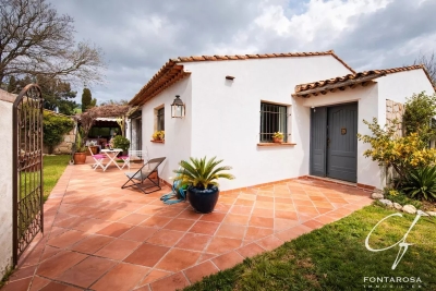 Maison &agrave; vendre &agrave; ROQUEBRUNE-SUR-ARGENS  - 6 pi&egrave;ces - 145 m&sup2; 