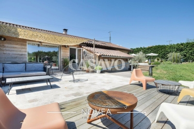 Maison &agrave; vendre &agrave; CONDRIEU  - 8 pi&egrave;ces - 245 m&sup2; 