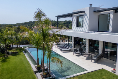 Maison &agrave; vendre &agrave; ST-RAPHAËL  - 5 pi&egrave;ces - 150 m&sup2; 