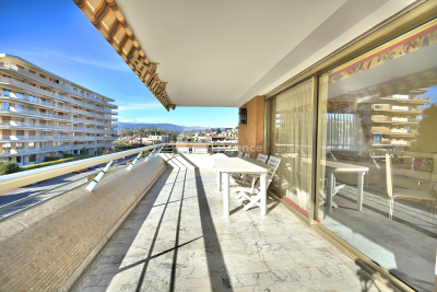 Appartement &agrave; vendre &agrave; LE CANNET  - 2 pi&egrave;ces - 55 m&sup2; 