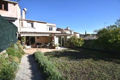 House for sale in LA COLLE-SUR-LOUP  - 4 rooms - 125 m&sup2; 