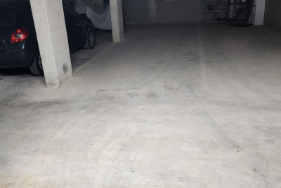 Parking/Garage &agrave; louer &agrave; LAMBESC   - 28 m&sup2; 