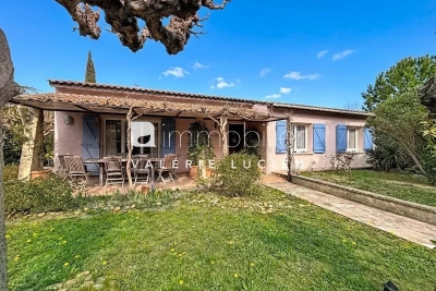 Maison &agrave; vendre &agrave; ST-RÉMY-DE-PROVENCE  - 5 pi&egrave;ces - 116 m&sup2; 