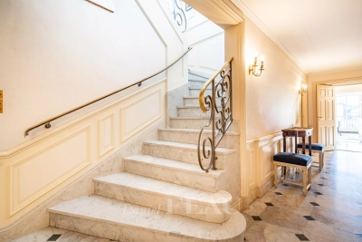 Appartement &agrave; vendre &agrave; NEUILLY SUR SEINE  - 11 pi&egrave;ces - 395 m&sup2; 