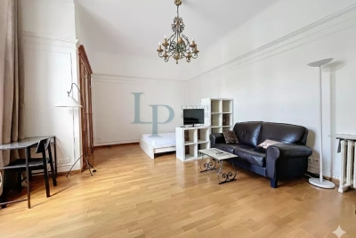Appartement &agrave; louer &agrave; PARIS 8EME  - 1 pi&egrave;ces - 32 m&sup2; 