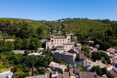 Maison &agrave; vendre &agrave; MONTFORT-SUR-ARGENS  - 14 pi&egrave;ces - 813 m&sup2; 