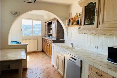 House for sale in NICE  - 7 rooms - 217 m&sup2; 