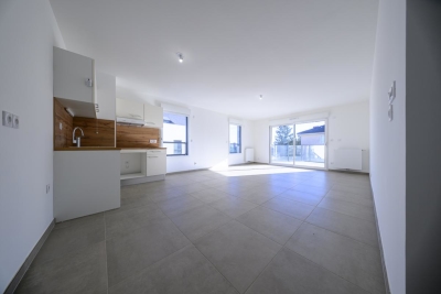 Appartement &agrave; vendre &agrave; DIVONNE-LES-BAINS  - 4 pi&egrave;ces - 88 m&sup2; 