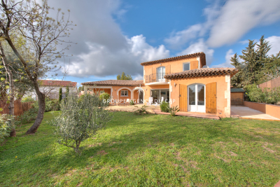 House for sale in ST-RAPHAËL Ecarts - 5 rooms - 125 m&sup2; 