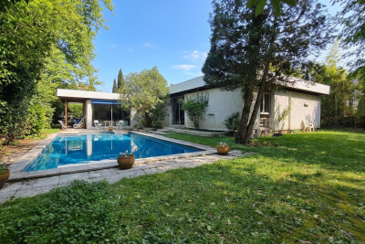 Maison &agrave; vendre &agrave; BORDEAUX  - 8 pi&egrave;ces - 210 m&sup2; 