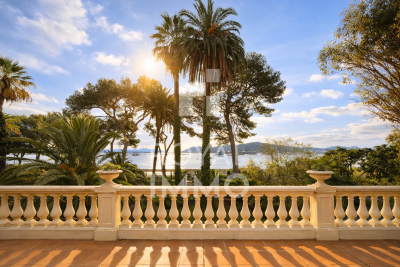 Appartement &agrave; vendre &agrave; LA SEYNE-SUR-MER  - 6 pi&egrave;ces - 287 m&sup2; 