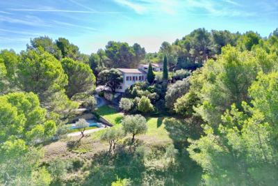 Maison &agrave; vendre &agrave; CARPENTRAS  - 7 pi&egrave;ces - 175 m&sup2; 