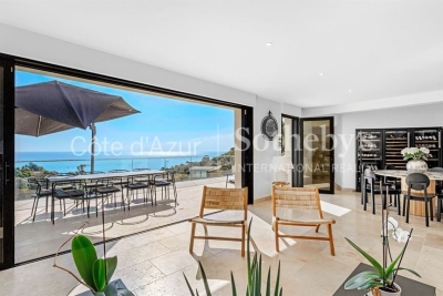 House for sale in LES ISSAMBRES  - 8 rooms - 265 m&sup2; 