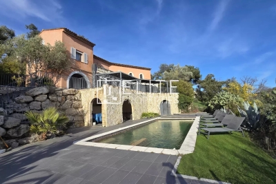 House for sale in TANNERON  - 6 rooms - 218 m&sup2; 