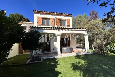 Maison &agrave; vendre &agrave; NICE  - 5 pi&egrave;ces - 145 m&sup2; 