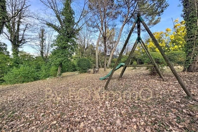 Maison &agrave; vendre &agrave; VALBONNE Pasteur - 5 pi&egrave;ces - 209 m&sup2; 