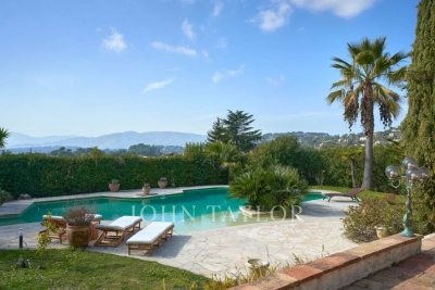 Maison &agrave; vendre &agrave; MOUGINS  - 9 pi&egrave;ces - 271 m&sup2; 